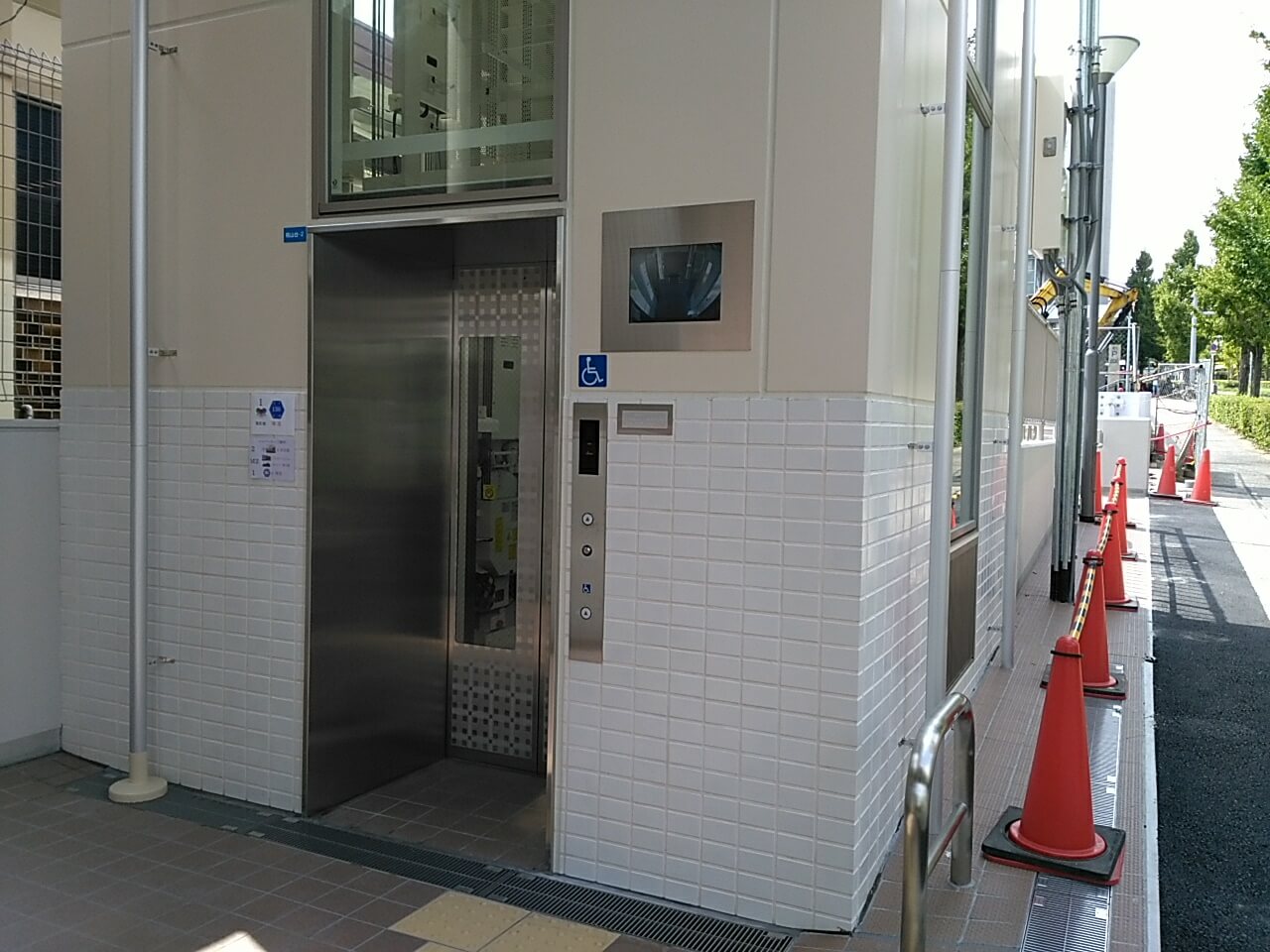 桃山台エレベーター
